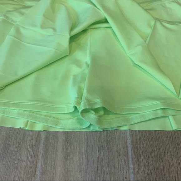 Athleta Women's Highlighter Yellow Skirt - Picture 3 of 6